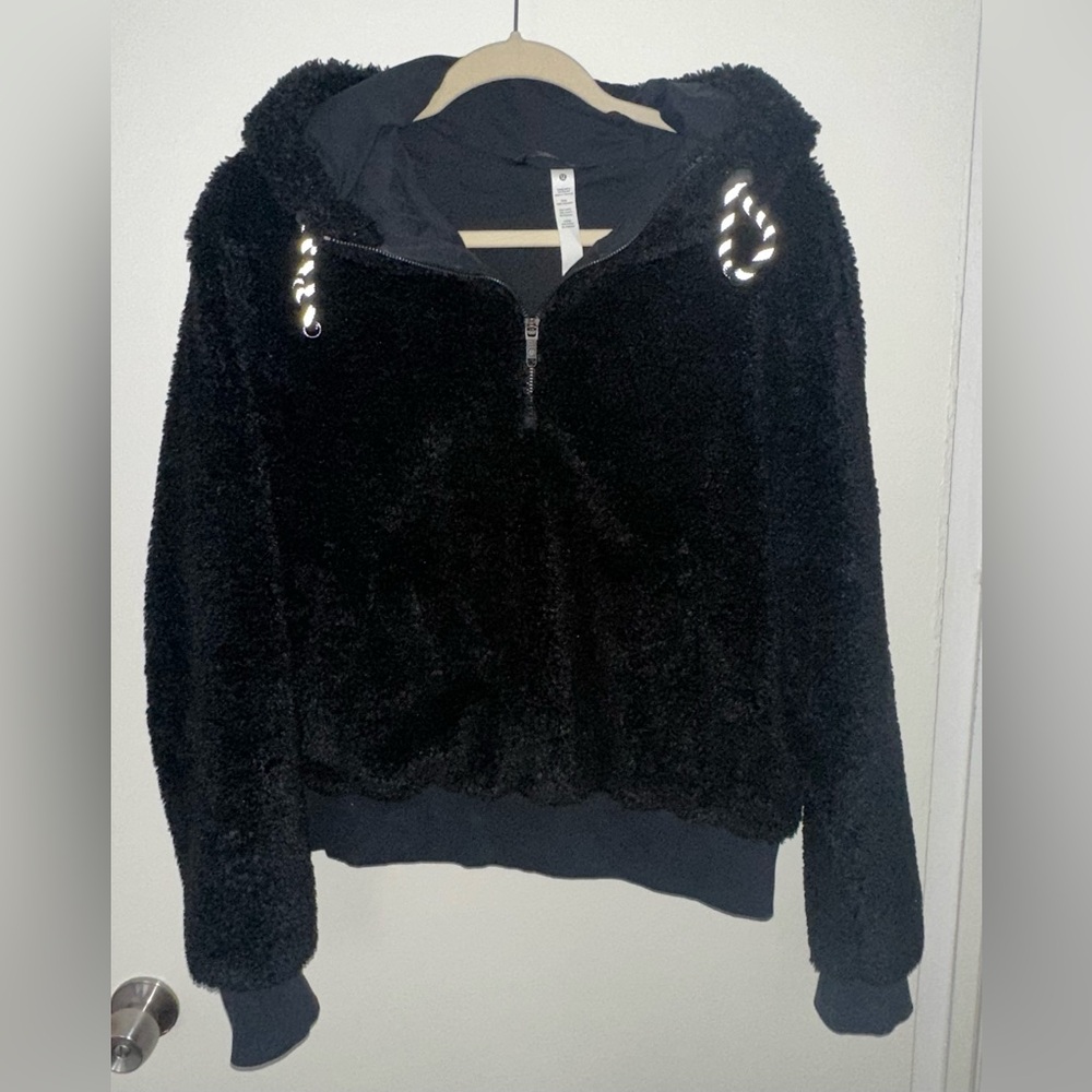LULULEMON Men’s Black Fleece Hoodie
